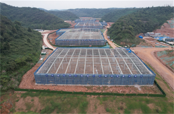 十六化建承建稻花香项目主体结构全面封顶