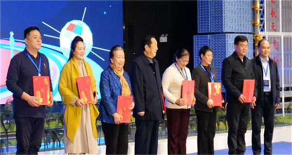 65794d562e721.png 我2222222222222222.png