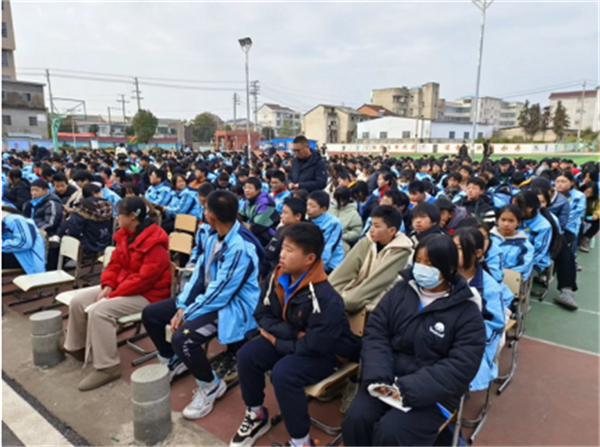 孙魁“感恩母爱•孝行天下”主题公益巡讲走