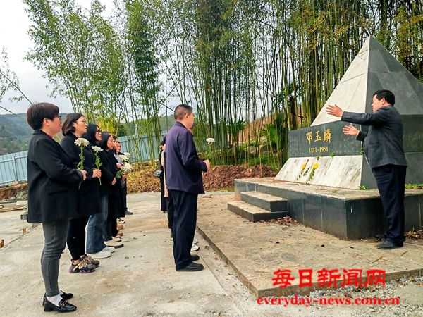 人2222222222222222.jpg 人2222222222222222.jpg