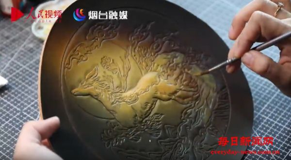 山东手造｜皮雕：刻刀与皮革的“浪漫邂逅”