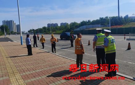 烟台高新区组织开展青荣城际铁路桥涵限高架