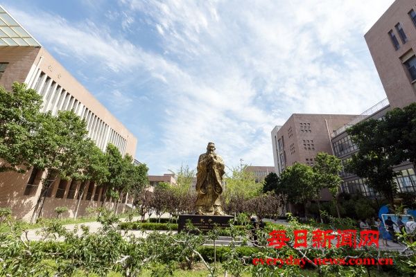 烟台高新区举办政府开放日 高校社区企业代