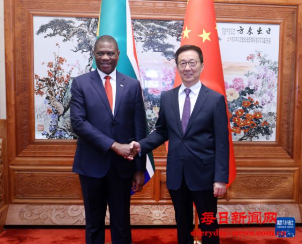 韩正会见南非副总统马沙蒂莱