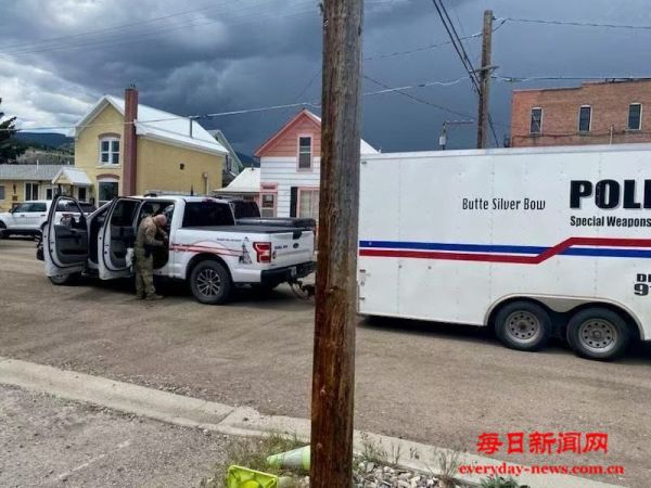 美国蒙大拿州一商业场所发生多人中枪事件 