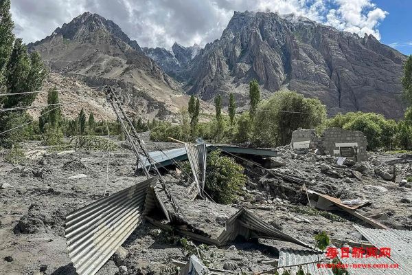 巴基斯坦暴雨成灾 超300人死亡